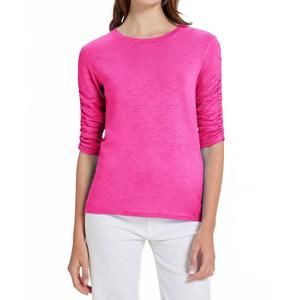 NEW GOLDIE TEES ruched half sleeve tee in raspberry